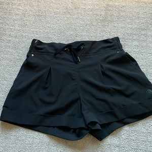 MPG drawstring scrunch waist shorts athletic